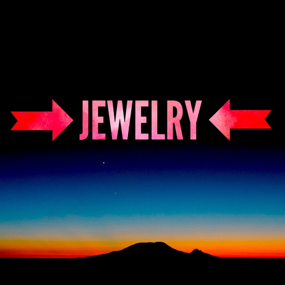 JEWELRY FOR SALE!Designer & Fashion Rings Bracelets Necklaces Earrings